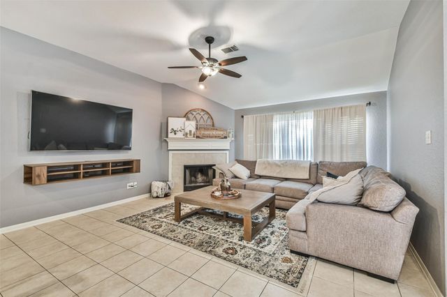 4214 Maidenhead Drive, Pasadena, TX 77504