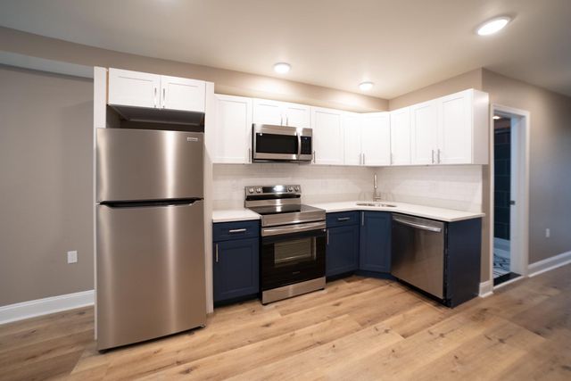 1542 FONTAIN ST, Philadelphia, PA 19121