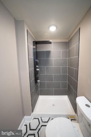 1542 FONTAIN ST, Philadelphia, PA 19121