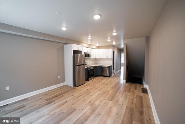 1542 FONTAIN ST, Philadelphia, PA 19121