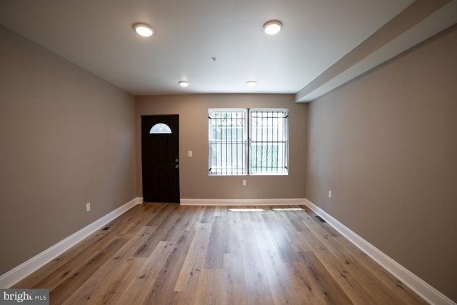 1542 FONTAIN ST, Philadelphia, PA 19121
