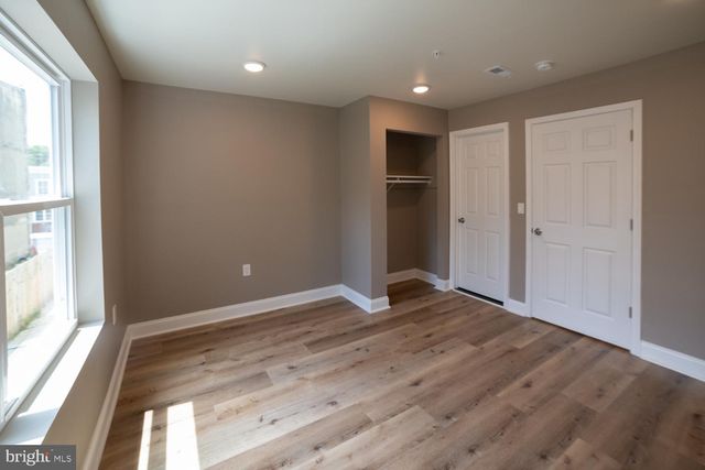 1542 FONTAIN ST, Philadelphia, PA 19121