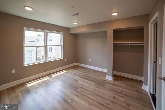 1542 FONTAIN ST, Philadelphia, PA 19121