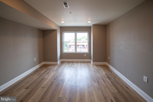 1542 FONTAIN ST, Philadelphia, PA 19121
