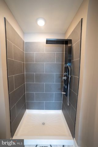 1542 FONTAIN ST, Philadelphia, PA 19121