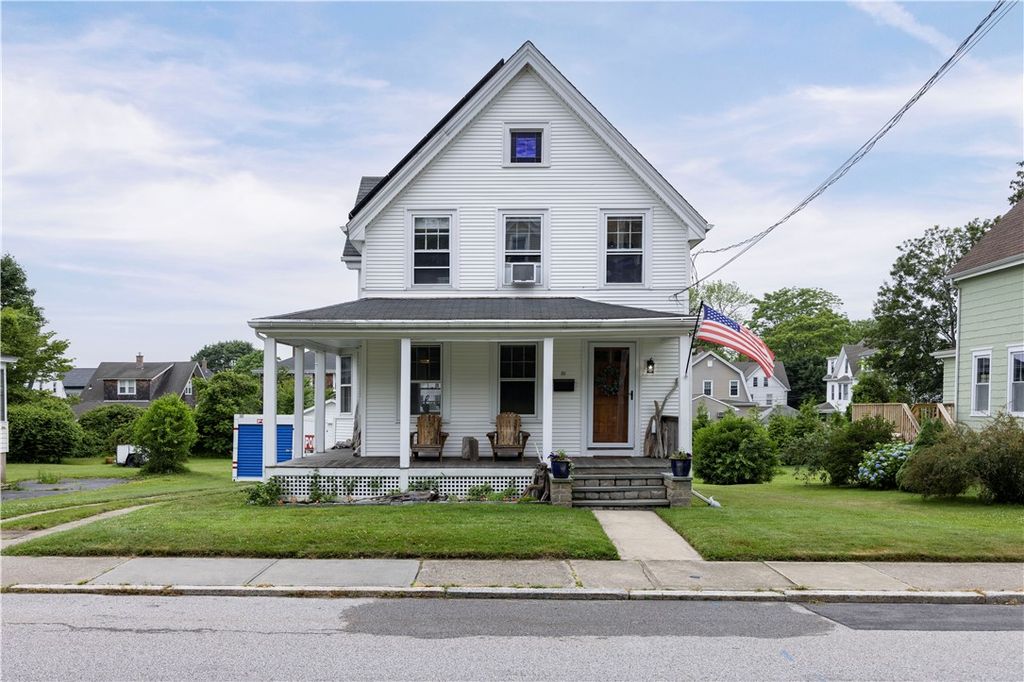 39 Chester Avenue, Westerly, RI 02891