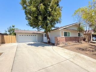 4512 Knoll Drive, Bakersfield, CA 93308