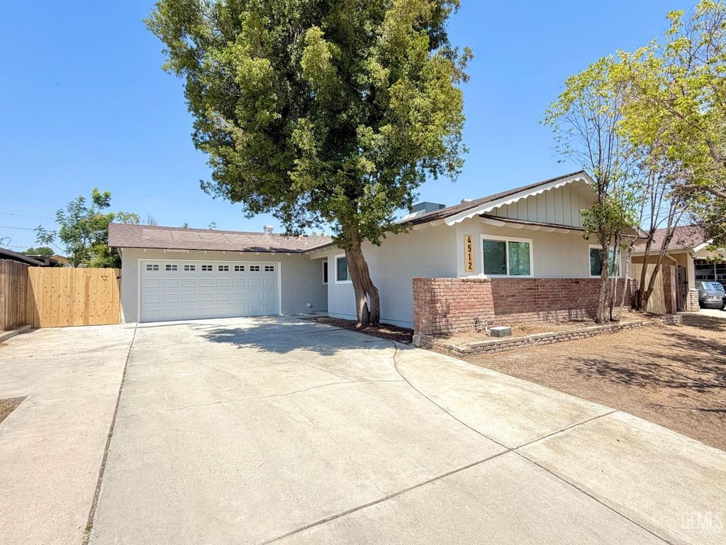 4512 Knoll Drive, Bakersfield, CA 93308