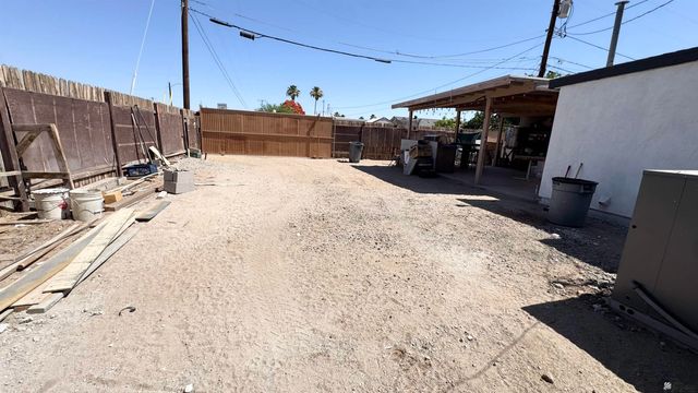 900 E 26 St, Yuma, AZ 85365