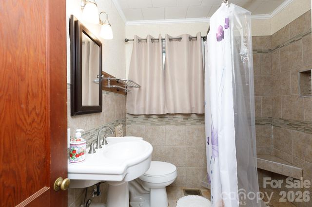 202 Woodlawn Drive, York, SC 29745