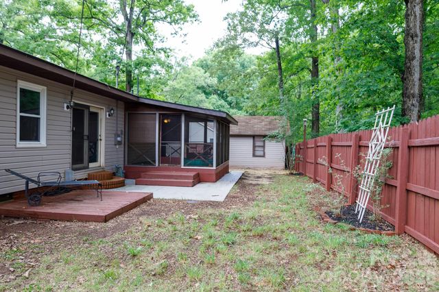 202 Woodlawn Drive, York, SC 29745