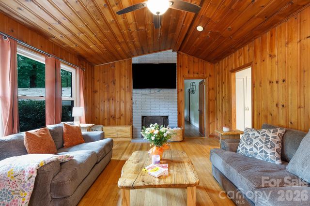 202 Woodlawn Drive, York, SC 29745