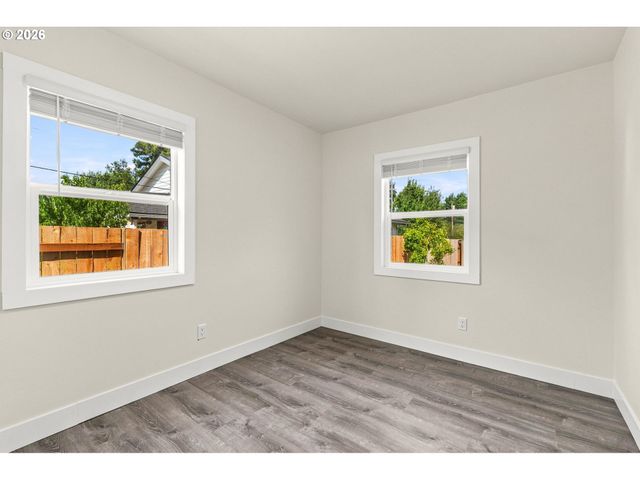 187 37TH St, Springfield, OR 97478