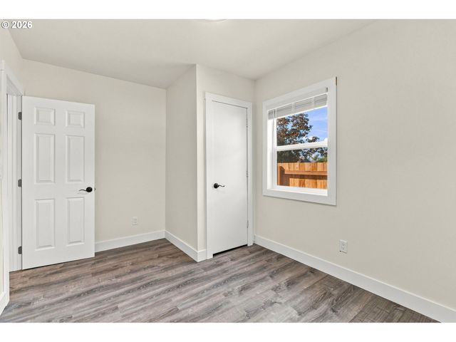 187 37TH St, Springfield, OR 97478