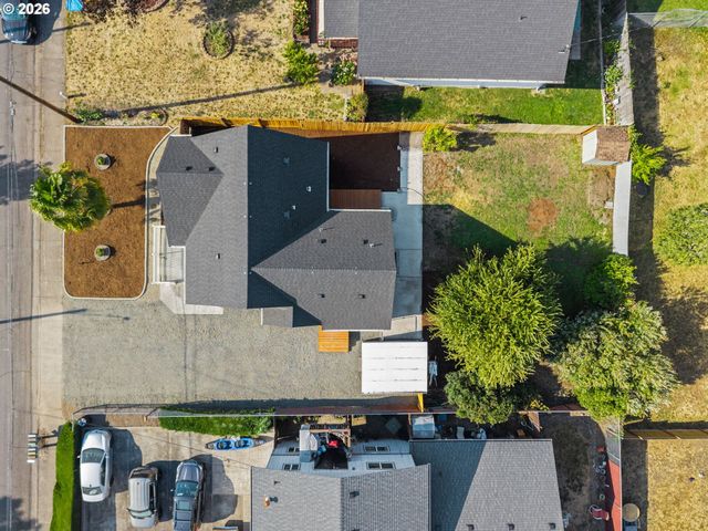 187 37TH St, Springfield, OR 97478