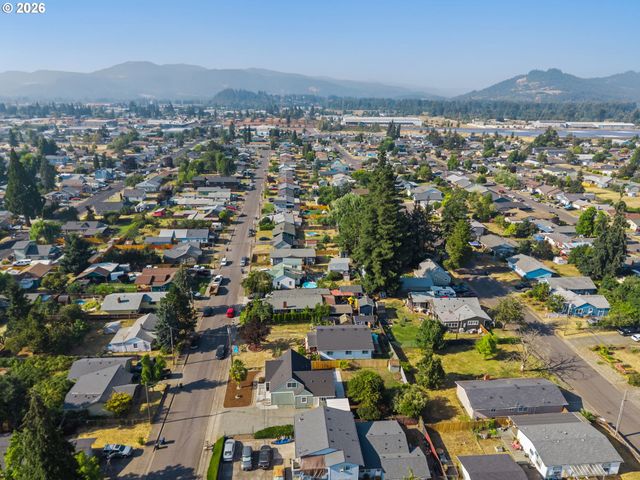 187 37TH St, Springfield, OR 97478