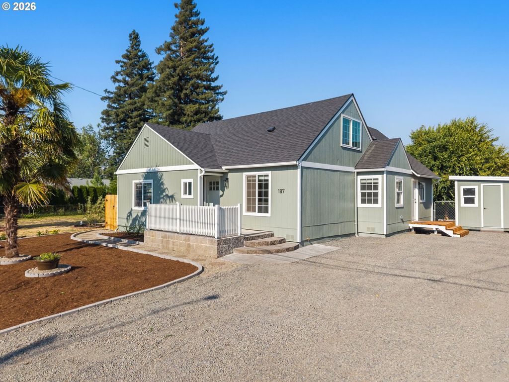 187 37TH St, Springfield, OR 97478