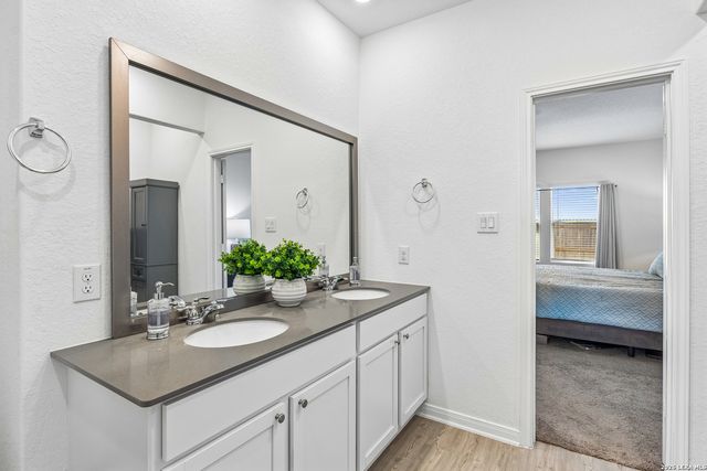 5801 Musquiz Ridge, Seguin, TX 78155