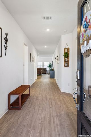 5801 Musquiz Ridge, Seguin, TX 78155