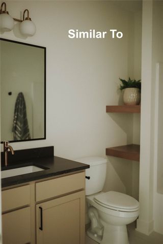 9013 Timberwood Drive, Johnston, IA 50131