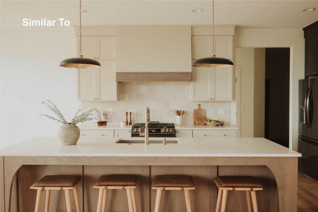 9013 Timberwood Drive, Johnston, IA 50131