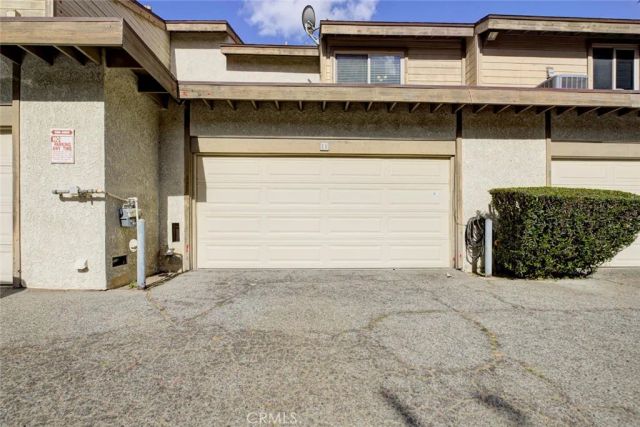 8330 Penfield 11, Winnetka, CA 91306