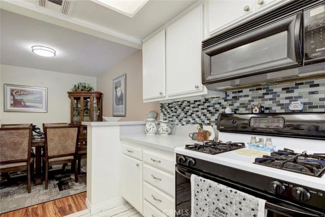 8330 Penfield 11, Winnetka, CA 91306