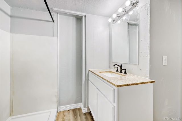 17041 E 16th Avenue, Aurora, CO 80011