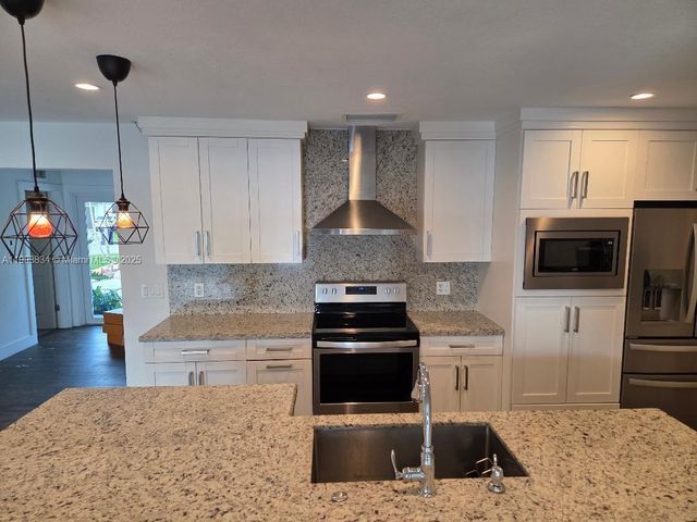 8220 SW 48th St, Miami, FL 33155