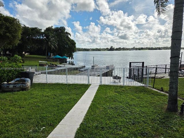 8220 SW 48th St, Miami, FL 33155