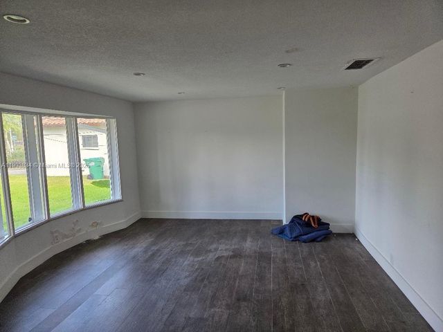 8220 SW 48th St, Miami, FL 33155