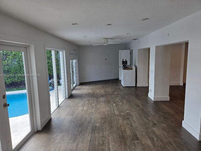 8220 SW 48th St, Miami, FL 33155