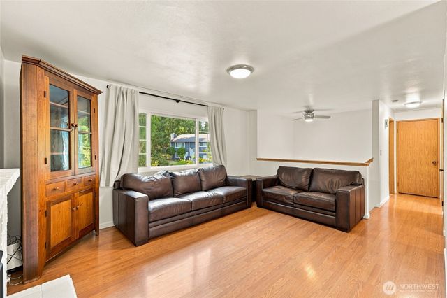 1812 172nd Street SE, Bothell, WA 98012