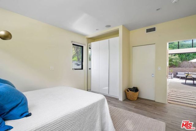 939 N Beverly Glen Boulevard, Los Angeles, CA 90077