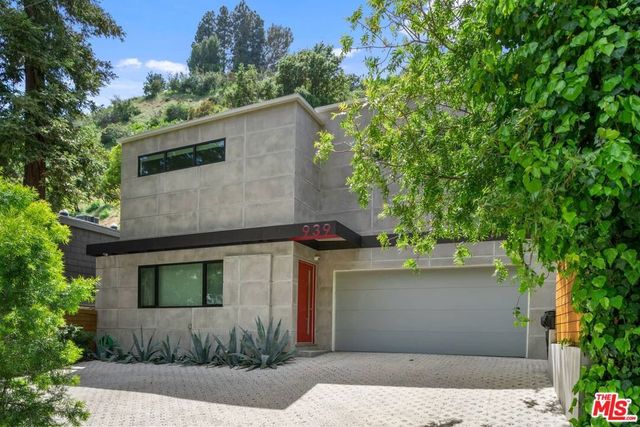 939 N Beverly Glen Boulevard, Los Angeles, CA 90077