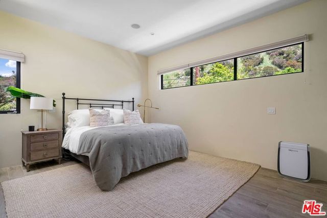 939 N Beverly Glen Boulevard, Los Angeles, CA 90077