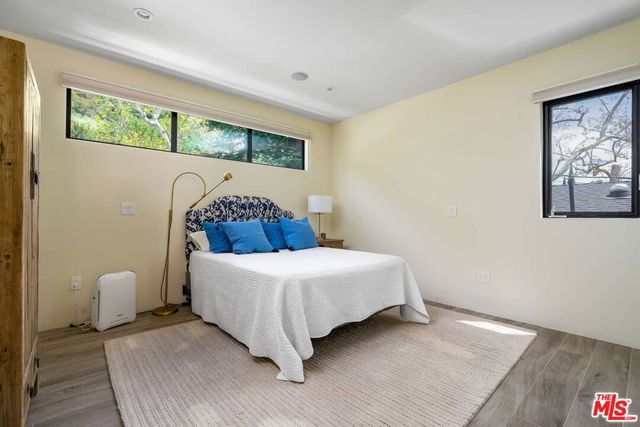 939 N Beverly Glen Boulevard, Los Angeles, CA 90077