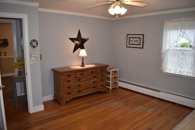 107 Gardner St, Groveland, MA 01834