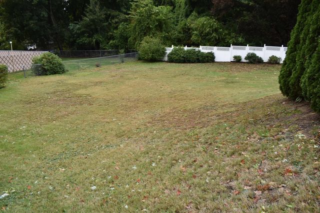 107 Gardner St, Groveland, MA 01834