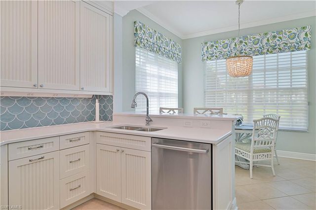 5000 Royal Shores DR 101, Estero, FL 33928