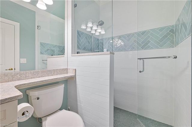 5000 Royal Shores DR 101, Estero, FL 33928