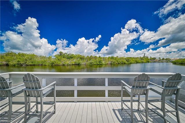 5000 Royal Shores DR 101, Estero, FL 33928