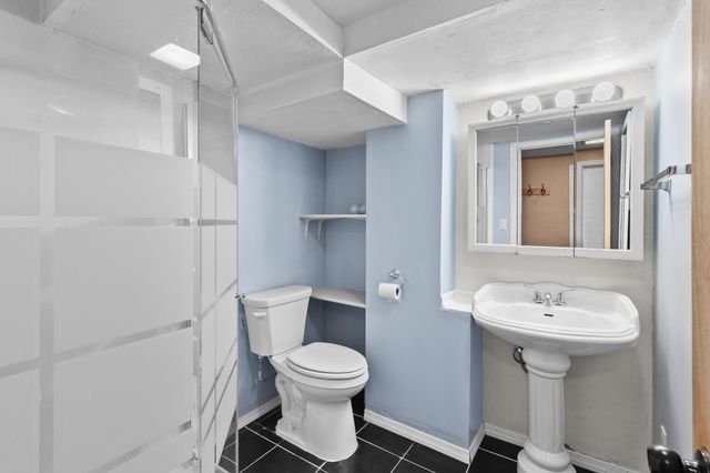 305 Greystone Avenue N, Oakdale, MN 55128