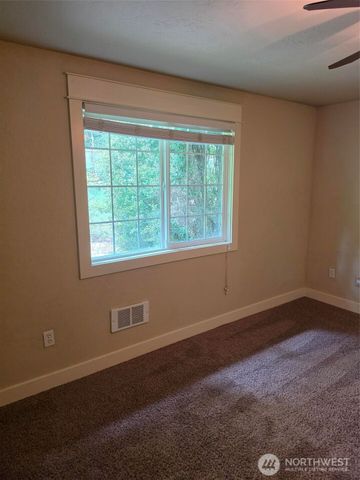 3790 SE Aiken Road, Port Orchard, WA 98366