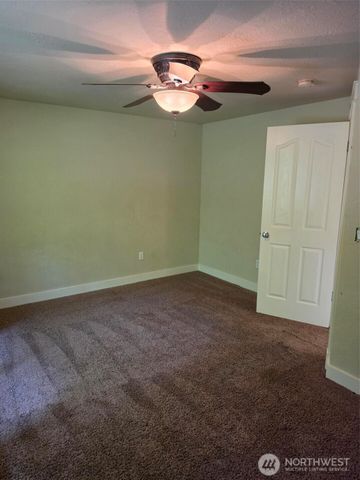 3790 SE Aiken Road, Port Orchard, WA 98366