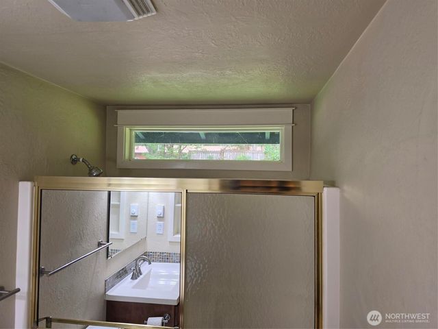 3790 SE Aiken Road, Port Orchard, WA 98366