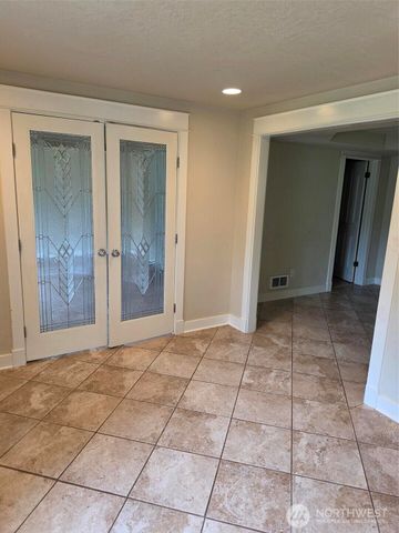 3790 SE Aiken Road, Port Orchard, WA 98366