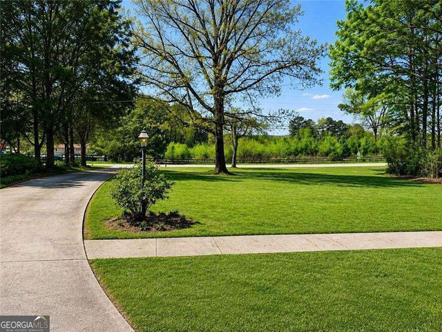 3418 Johnson Dr, Snellville, GA 30039