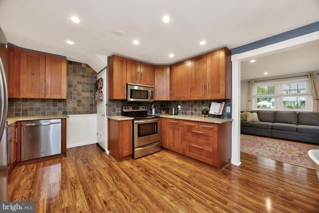 688 S 6TH AVE, Royersford, PA 19468