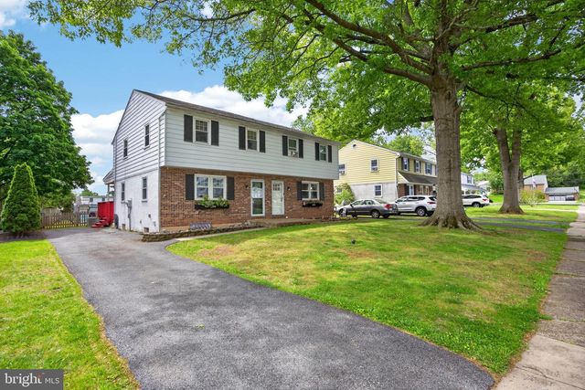 688 S 6TH AVE, Royersford, PA 19468